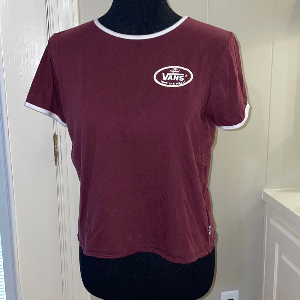 VANS “Off The Wall” burgundy cropped t-shirt. Size large. Excellent condition.